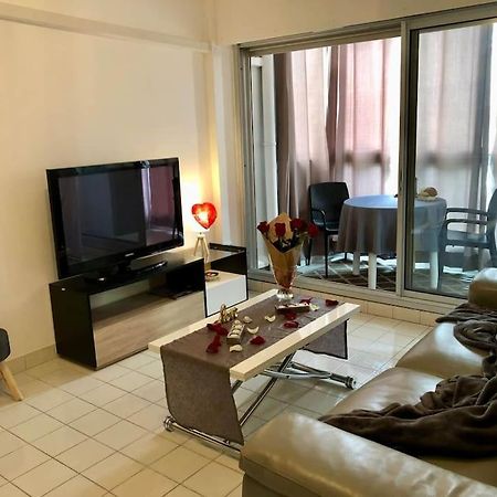 Appartement "Beausoleil" T2 lumineux, parking, clim, wifi à Sète Extérieur photo