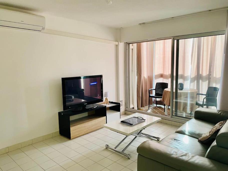 Appartement "Beausoleil" T2 lumineux, parking, clim, wifi à Sète Extérieur photo