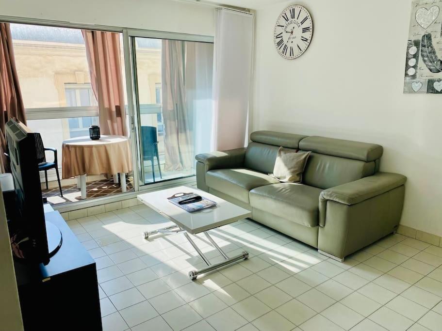 Appartement "Beausoleil" T2 lumineux, parking, clim, wifi à Sète Extérieur photo