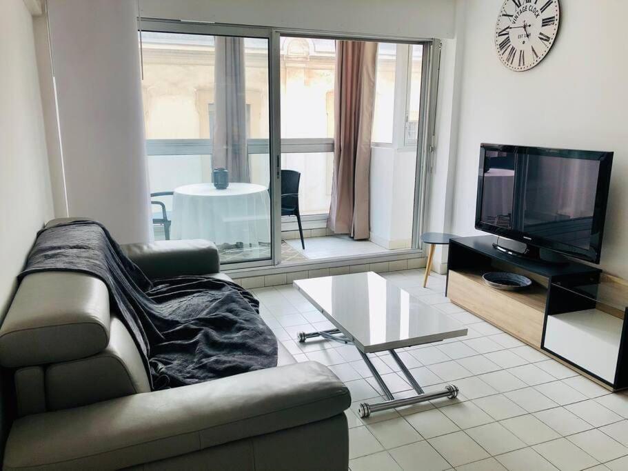 Appartement "Beausoleil" T2 lumineux, parking, clim, wifi à Sète Extérieur photo