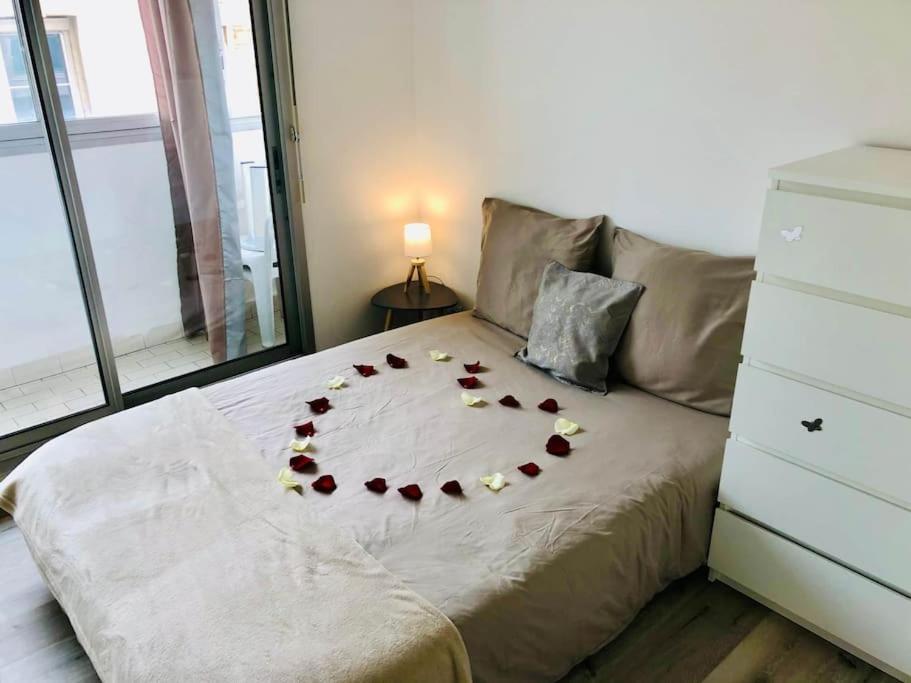 Appartement "Beausoleil" T2 lumineux, parking, clim, wifi à Sète Extérieur photo